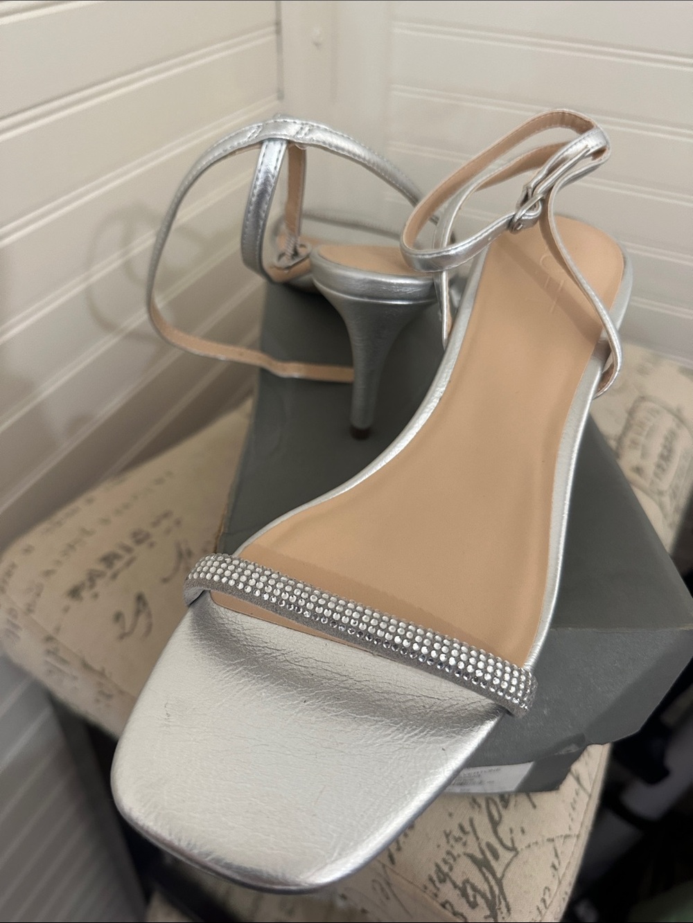 LOFT Silver Rhinestone Strap Women's Heel Sandals 10